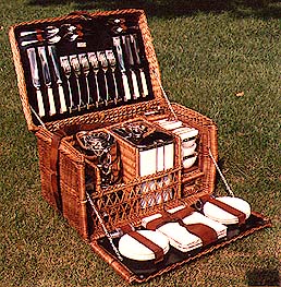 Picture of picnic set at an angle